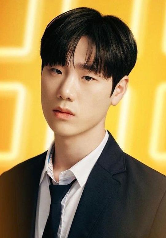 李奉俊