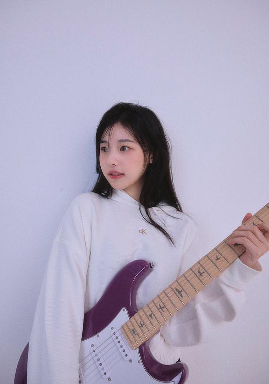 张娜英