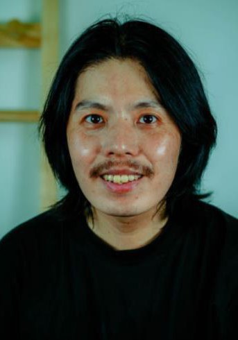 李宝英