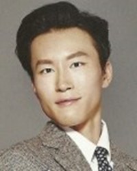 李东镇