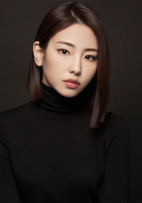 河律莉