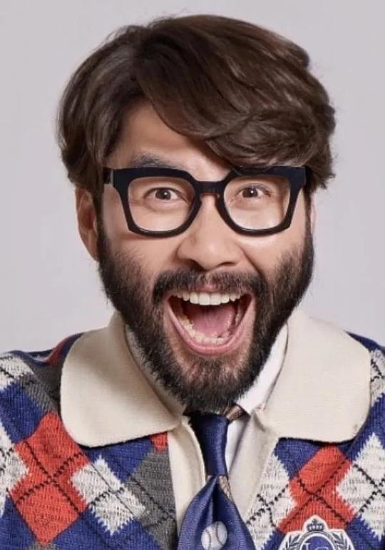 卢洪哲
