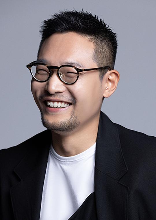 卞成彬