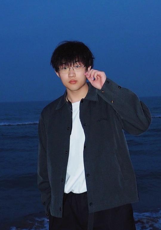 李浚