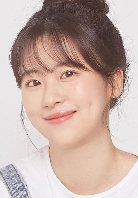 李夏英