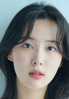 尹泰伊