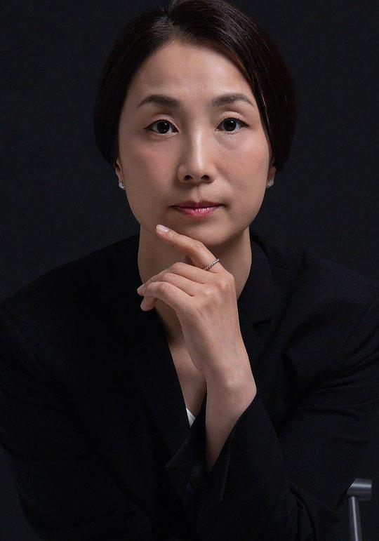 申美英
