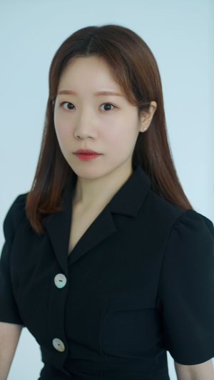 杨夏尹