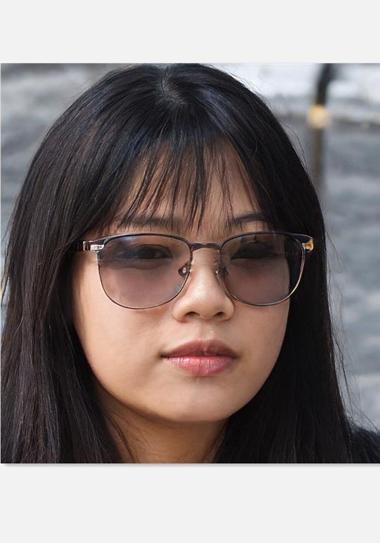 李妍希