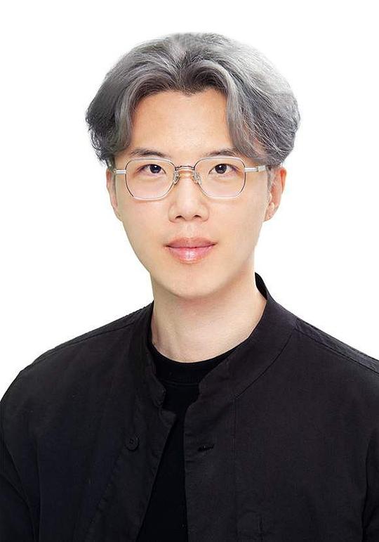 尹素云
