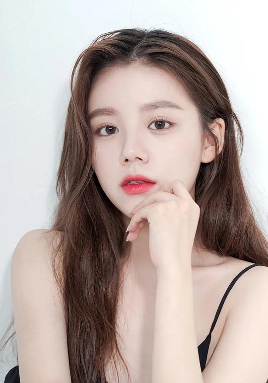 李彩彬