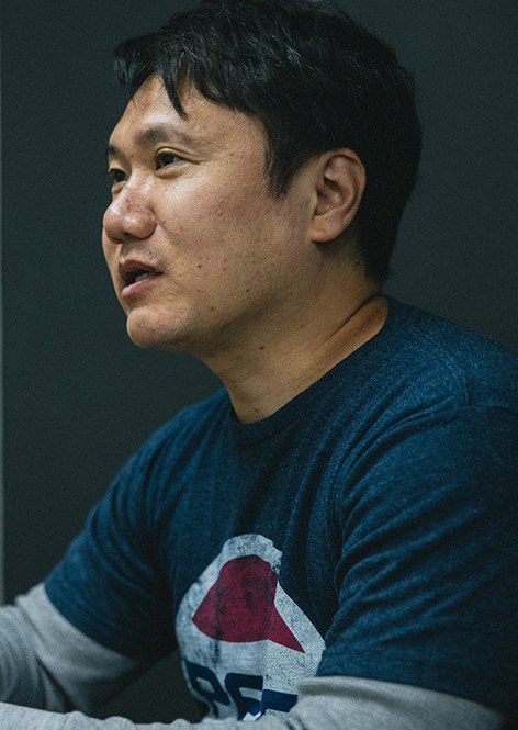 园村健介